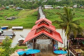 Sangkhlaburi je zapomenuté městečko u barmských hranic