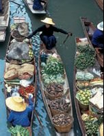 Thajsko, čluny na tržišti, Bangkok